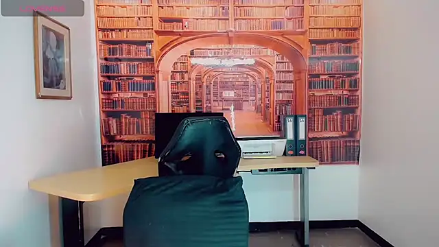 khiara moretti online show from 03-15-25, 07:38