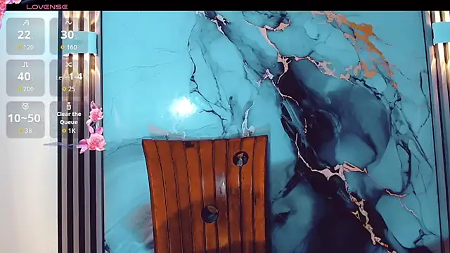 khiara moretti online show from 12-22-25, 09:56