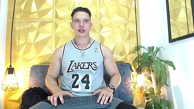 Snapshot of Baxter_Dex chatting on 12-10-24, 05:17 Baxter Dex online show from 12-10-24, 05:17