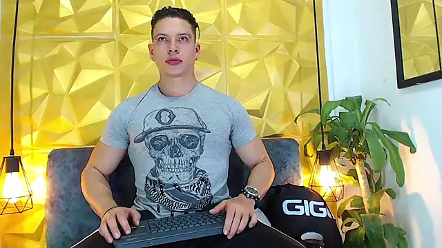 Snapshot of Baxter_Dex chatting on 12-12-24, 04:37 Baxter Dex online show from 12-12-24, 04:37