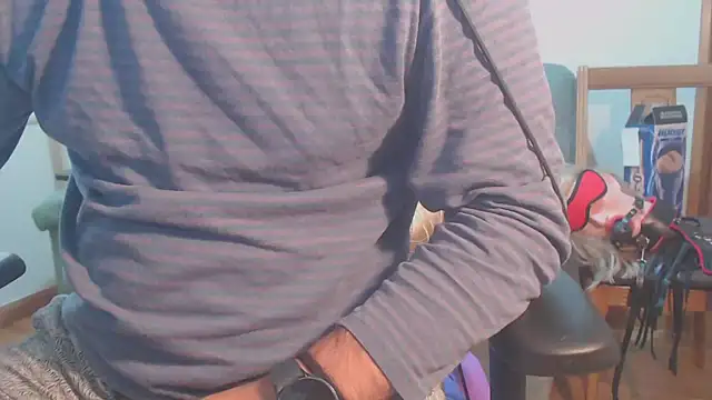 Snapshot of master4subslut chatting on 09-11-25, 12:16 master4subslut online show from 09-11-25, 12:16