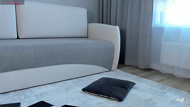 Snapshot of AmelinaLove chatting on 09-26-25, 01:31 AmelinaLove online show from 09-26-25, 01:31