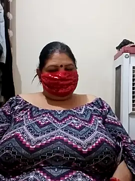 Snapshot of Shoni__ chatting on 12-19-24, 07:18 Shoni online show from 12-19-24, 07:18