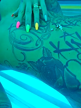 Ninasweden online show from 03-12-25, 10:48