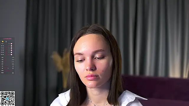 Snapshot of AnneKlint chatting on 12-04-24, 11:19 AnneKlint online show from 12-04-24, 11:19