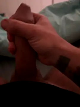 Snapshot of LucaDonna998 chatting on 12-18-25, 02:17 LucaDonna998 online show from 12-18-25, 02:17