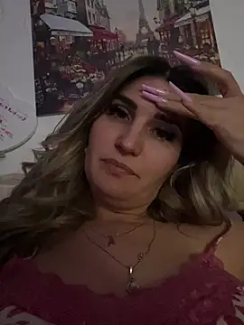 EvelynFrances online show from 02-26-25, 09:37