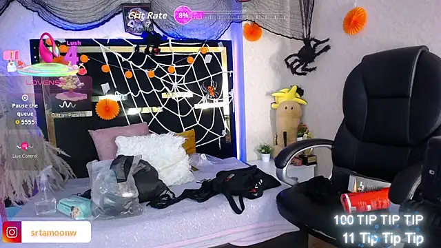 Snapshot of Moon_Water__ chatting on 10-13-25, 11:54 Moon Water online show from 10-13-25, 11:54