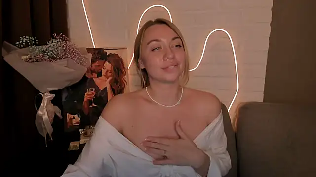 DanielaWisse online show from 12-19-24, 11:46