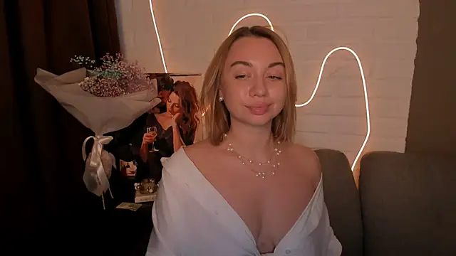 DanielaWisse online show from 12-31-24, 05:22