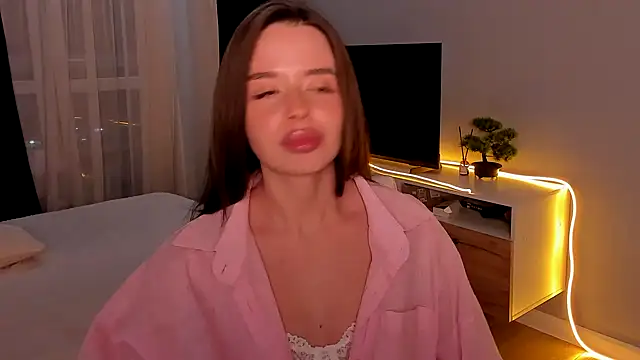 Snapshot of AmeliaBrian chatting on 12-22-24, 07:52 AmeliaBrian online show from 12-22-24, 07:52