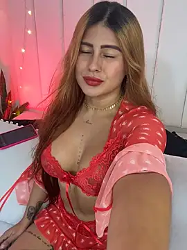 Snapshot of Amber_Martins_ chatting on 02-15-25, 01:31 Amber Martins online show from 02-15-25, 01:31