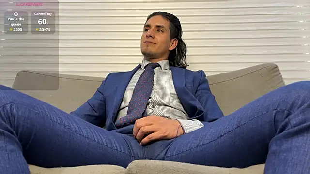 Tom blunt96 online show from 02-12-25, 08:40