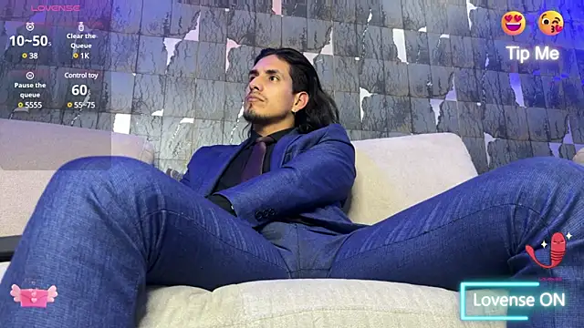 Tom blunt96 online show from 02-28-25, 08:42