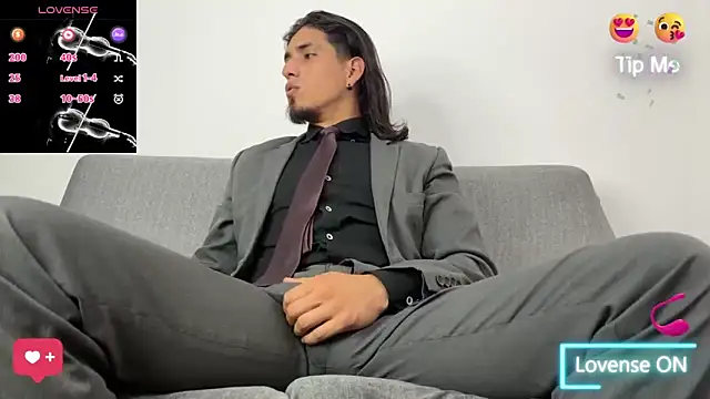 Tom blunt96 online show from 09-20-25, 04:08