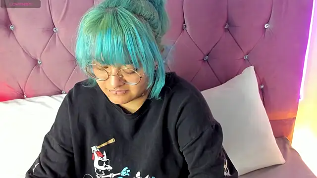 lucky-leah online show from 02-27-25, 03:25