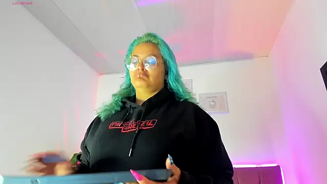 lucky-leah online show from 03-01-25, 03:32