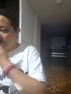 lucky-leah online show from 09-21-25, 04:25