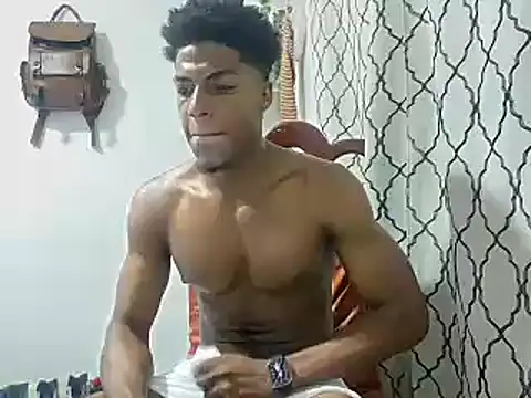 Snapshot of andrews2399 chatting on 01-16-25, 04:28 andrews2399 online show from 01-16-25, 04:28