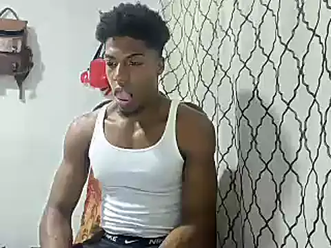 Snapshot of andrews2399 chatting on 01-18-25, 02:25 andrews2399 online show from 01-18-25, 02:25