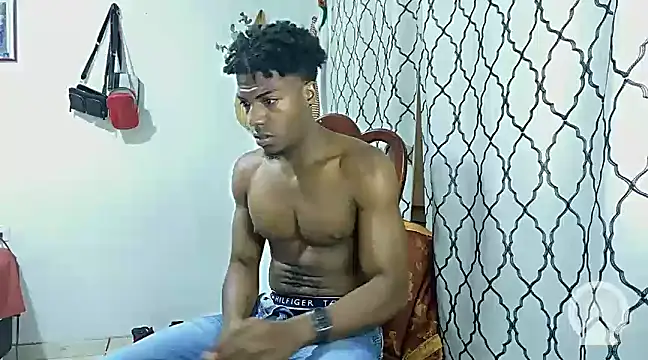 Snapshot of andrews2399 chatting on 03-02-25, 08:29 andrews2399 online show from 03-02-25, 08:29