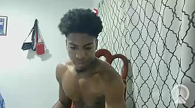 Snapshot of andrews2399 chatting on 03-08-25, 06:47 andrews2399 online show from 03-08-25, 06:47