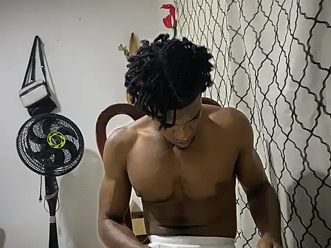 Snapshot of andrews2399 chatting on 09-22-25, 01:51 andrews2399 online show from 09-22-25, 01:51