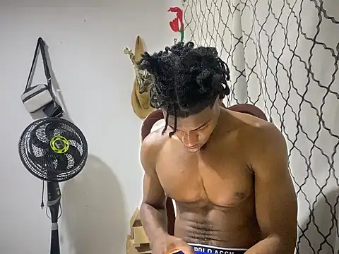 Snapshot of andrews2399 chatting on 09-23-25, 01:19 andrews2399 online show from 09-23-25, 01:19