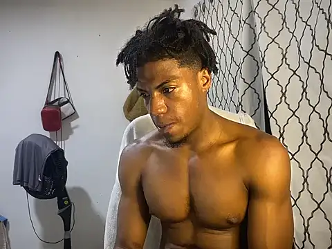 Snapshot of andrews2399 chatting on 10-04-25, 01:47 andrews2399 online show from 10-04-25, 01:47