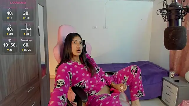 Kayla foxxy online show from 12-11-24, 06:58