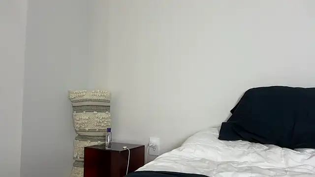 YUMIandbigWOLF online show from 03-17-25, 09:45