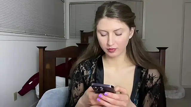 YUMIandbigWOLF online show from 02-03-26, 12:31