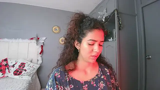 Snapshot of arteverena chatting on 12-30-24, 08:58 arteverena online show from 12-30-24, 08:58