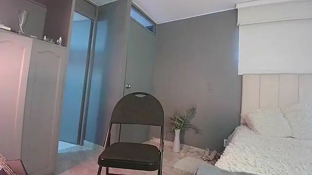 Snapshot of arteverena chatting on 01-25-25, 09:04 arteverena online show from 01-25-25, 09:04