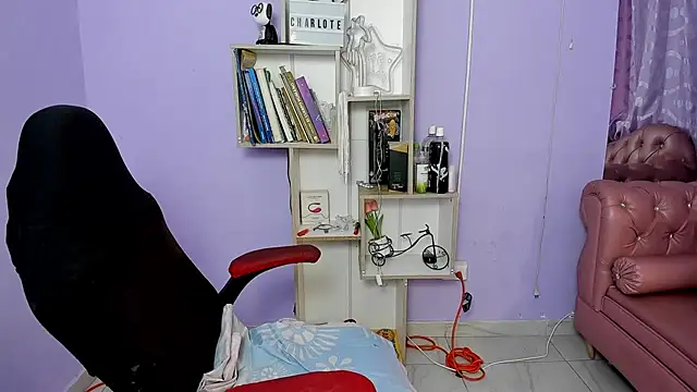 Snapshot of bbw_charlote chatting on 10-23-25, 12:15 bbw charlote online show from 10-23-25, 12:15