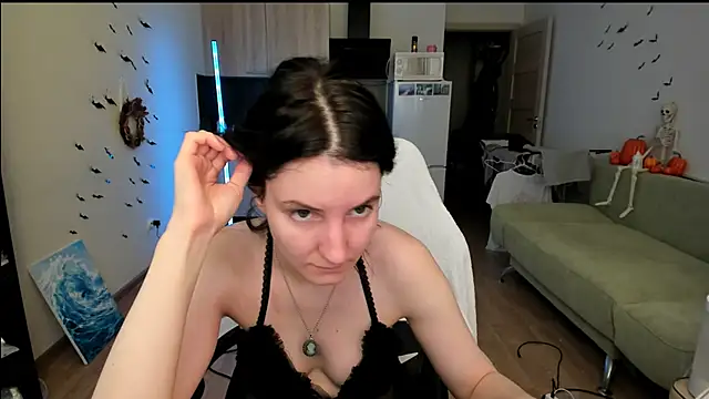 Bridget fitness online show from 10-08-25, 01:31