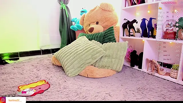 kariina  22 online show from 02-16-25, 05:59