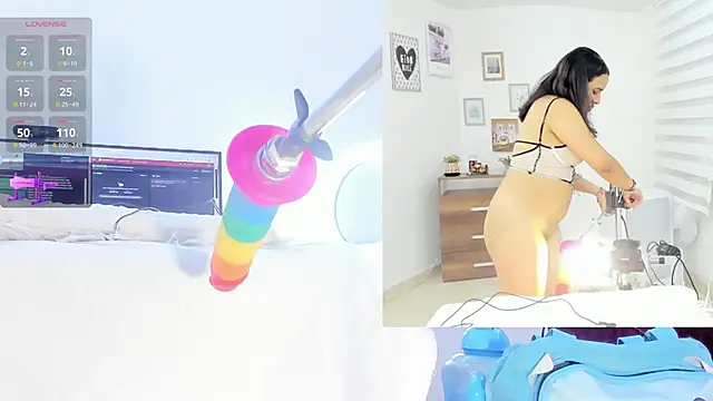 Snapshot of Daki_Ume_ chatting on 09-20-25, 02:45 Daki Ume online show from 09-20-25, 02:45