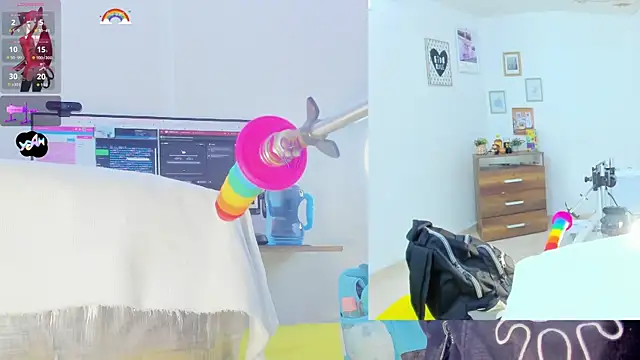 Snapshot of Daki_Ume_ chatting on 11-19-25, 02:33 Daki Ume online show from 11-19-25, 02:33