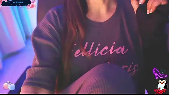 Snapshot of _Blue_Ruubyy_ chatting on 01-11-26, 07:41 Blue Ruubyy online show from 01-11-26, 07:41