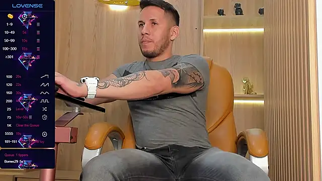 Snapshot of George_Diesell chatting on 02-17-25, 12:10 George Diesell online show from 02-17-25, 12:10