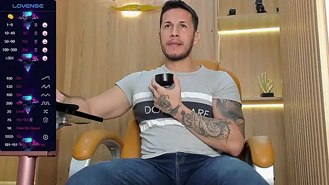 Snapshot of George_Diesell chatting on 02-26-25, 11:48 George Diesell online show from 02-26-25, 11:48