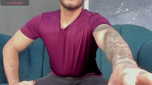 Snapshot of George_Diesell chatting on 10-03-25, 03:58 George Diesell online show from 10-03-25, 03:58