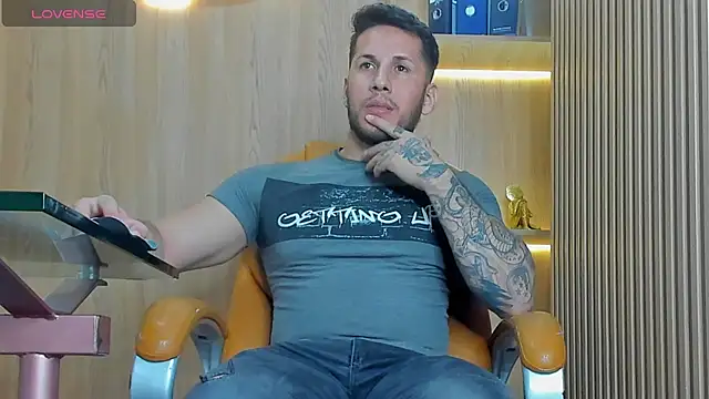 Snapshot of George_Diesell chatting on 10-19-25, 11:16 George Diesell online show from 10-19-25, 11:16