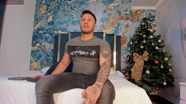 Snapshot of George_Diesell chatting on 12-18-25, 02:34 George Diesell online show from 12-18-25, 02:34