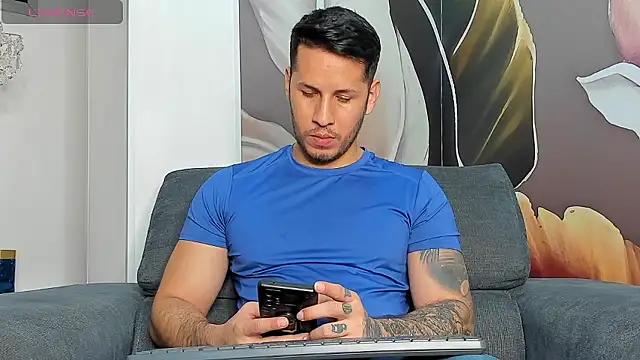 Snapshot of George_Diesell chatting on 01-18-26, 11:41 George Diesell online show from 01-18-26, 11:41