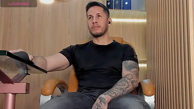 Snapshot of George_Diesell chatting on 02-02-26, 11:58 George Diesell online show from 02-02-26, 11:58