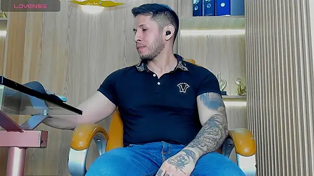 Snapshot of George_Diesell chatting on 02-03-26, 10:04 George Diesell online show from 02-03-26, 10:04