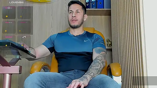 Snapshot of George_Diesell chatting on 02-05-26, 04:28 George Diesell online show from 02-05-26, 04:28