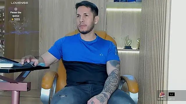 Snapshot of George_Diesell chatting on 02-09-26, 04:38 George Diesell online show from 02-09-26, 04:38